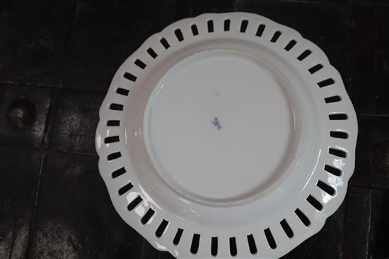 A set of twelve Meissen plates, late 19th century, diameter 24cm